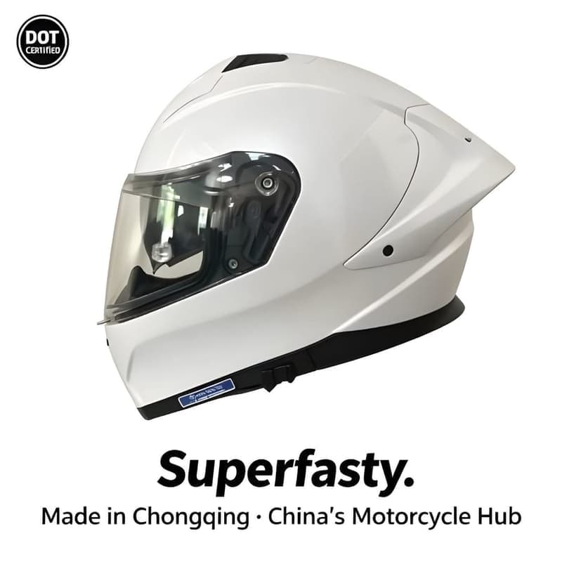 Пълно лице мото каска Superfasty с гланц бял цвят и аеродинамичен спойлер